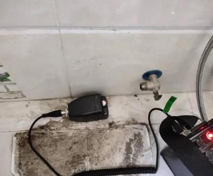 大方屋顶漏水维修公司分享下卫生间漏水的危害及解决方法